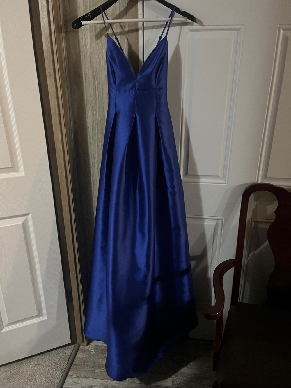 Elegant Royal Blue Satin Spaghetti Strap Evening Dress